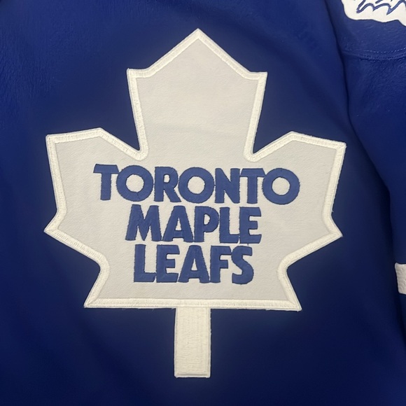 🏒🍁 CCM Toronto Maple Leafs Vintage Youth Jersey size L/XL EUC - Picture 2 of 6